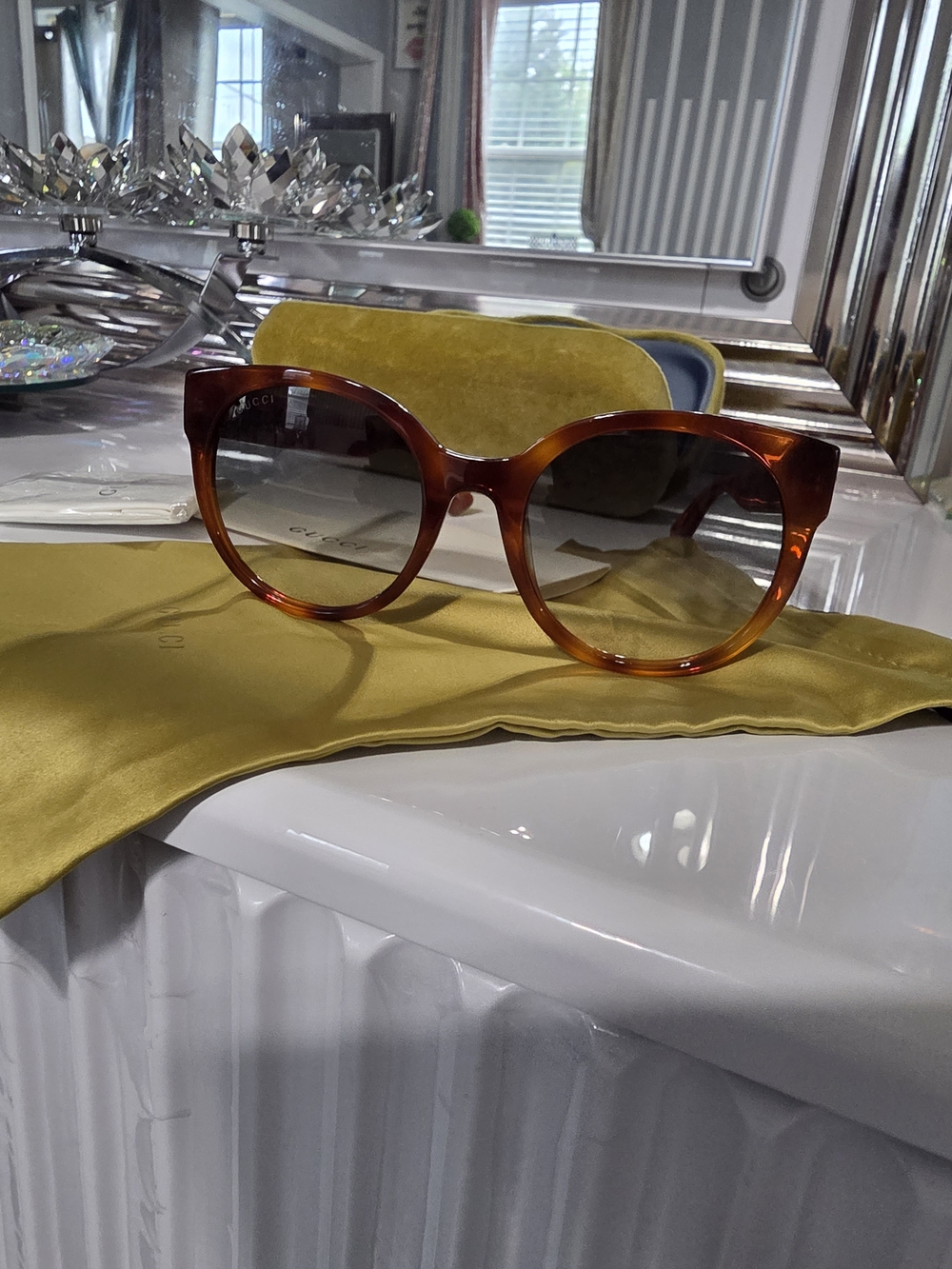 Gucci Brown Tortoiseshell Round Women's Sunglasses